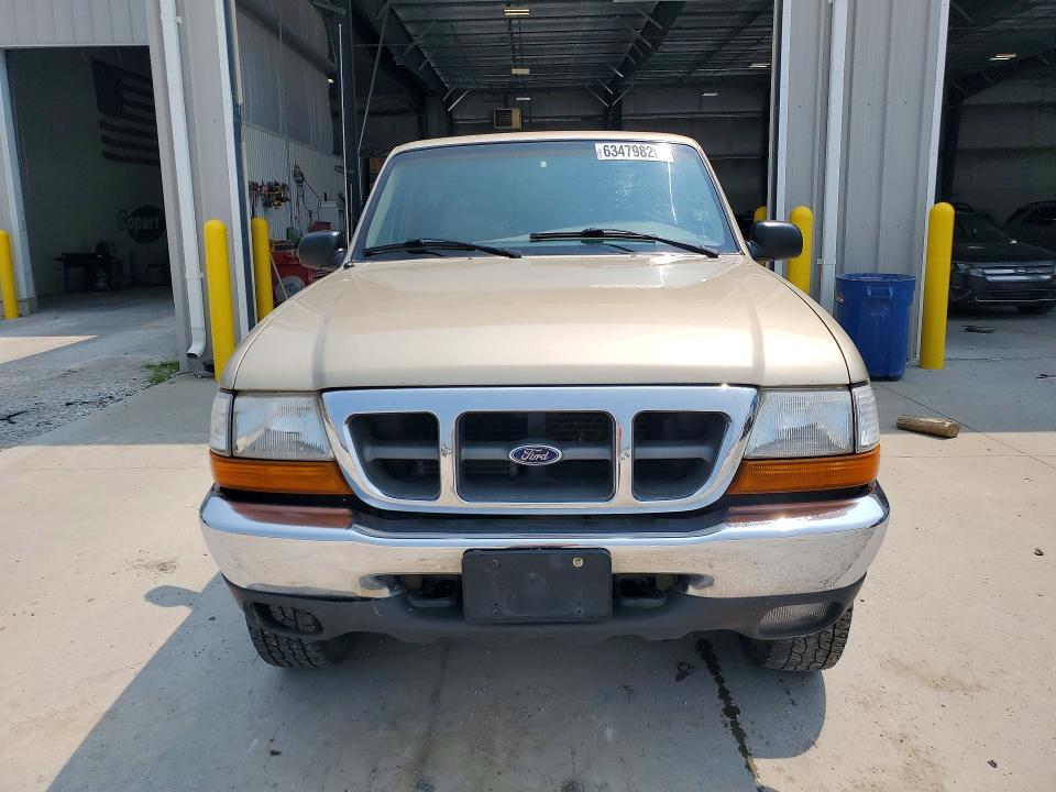 63479826 :رقم المزاد ، 1FTZR15V5YTB33869 vin ، 2000 Ford Ranger مزاد بيع