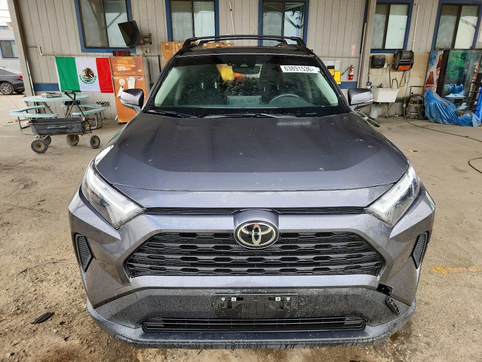 Продаж на аукціоні авто 2023 Toyota Rav4, vin: JTMW1RFV5PD103772, номер лоту: 63891536