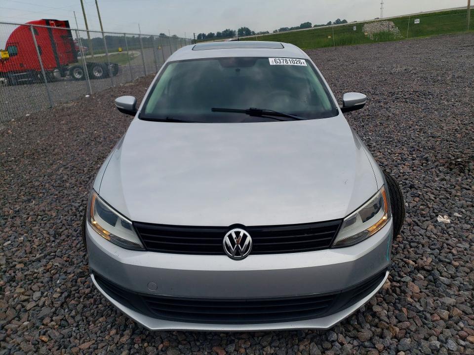 63781026 :رقم المزاد ، 3VWDP7AJ0CM383420 vin ، 2012 Volkswagen Jetta مزاد بيع