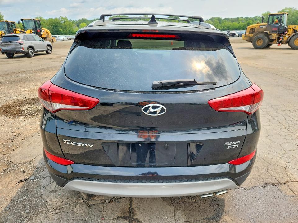 64403356 :رقم المزاد ، KM8J3CAL9JU718030 vin ، 2018 Hyundai Tucson مزاد بيع