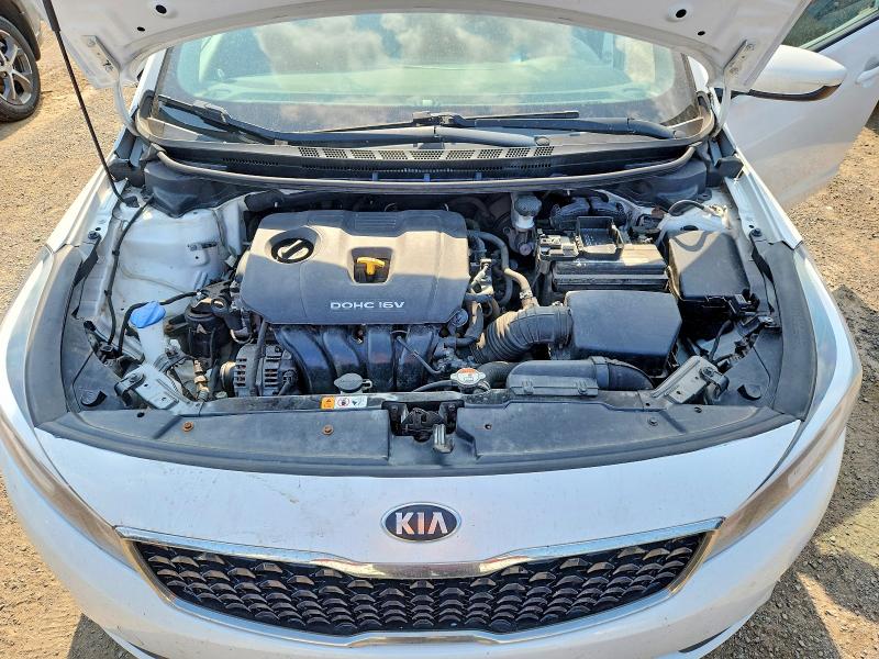 63701006 :رقم المزاد ، 3KPFL4A70JE195949 vin ، 2018 Kia Forte مزاد بيع