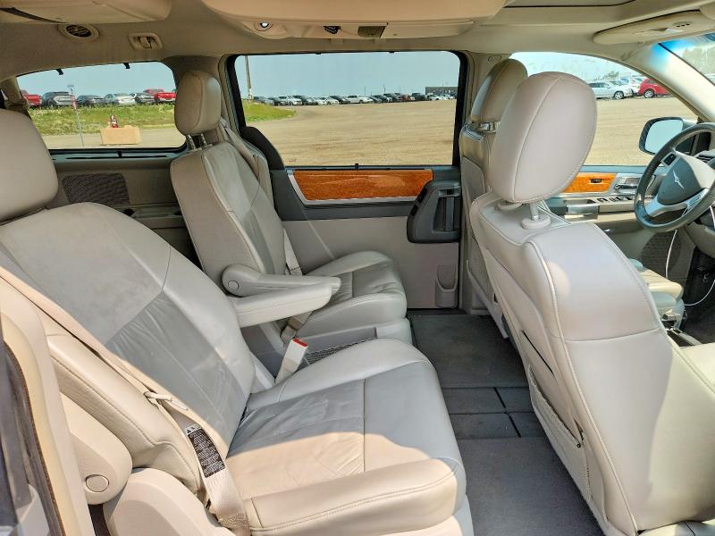 Продажа на аукционе авто 2008 Chrysler Town & Country, vin: 2A8HR64X38R603120, номер лота: 64080206