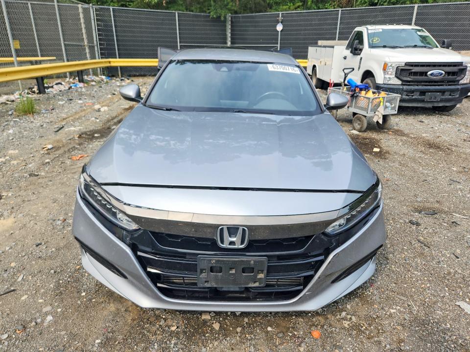 63700716 :رقم المزاد ، 1HGCV1F30KA169276 vin ، 2019 Honda Accord مزاد بيع