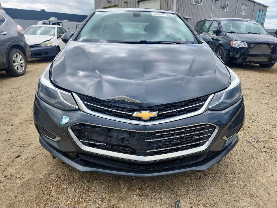 64098736 :رقم المزاد ، 3G1BF6SM1JS651893 vin ، 2018 Chevrolet Cruze مزاد بيع