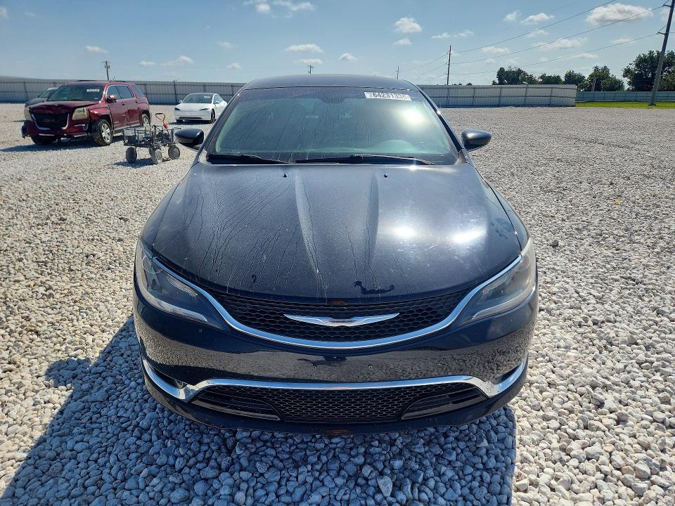 64231336 :رقم المزاد ، 1C3CCCCB0FN508570 vin ، 2015 Chrysler 200 مزاد بيع