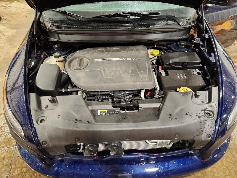 64223906 :رقم المزاد ، 1C4PJMCS6FW505630 vin ، 2015 Jeep Cherokee مزاد بيع