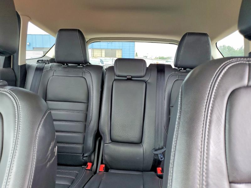 Продажа на аукционе авто 2017 Ford Escape, vin: 1FMCU0JD8HUC64358, номер лота: 64398066