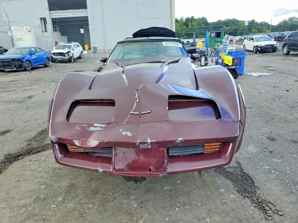 1981 Chevrolet Corvette მანქანა იყიდება აუქციონზე, vin: 1G1AY876XBS415686, აუქციონის ნომერი: 63292066