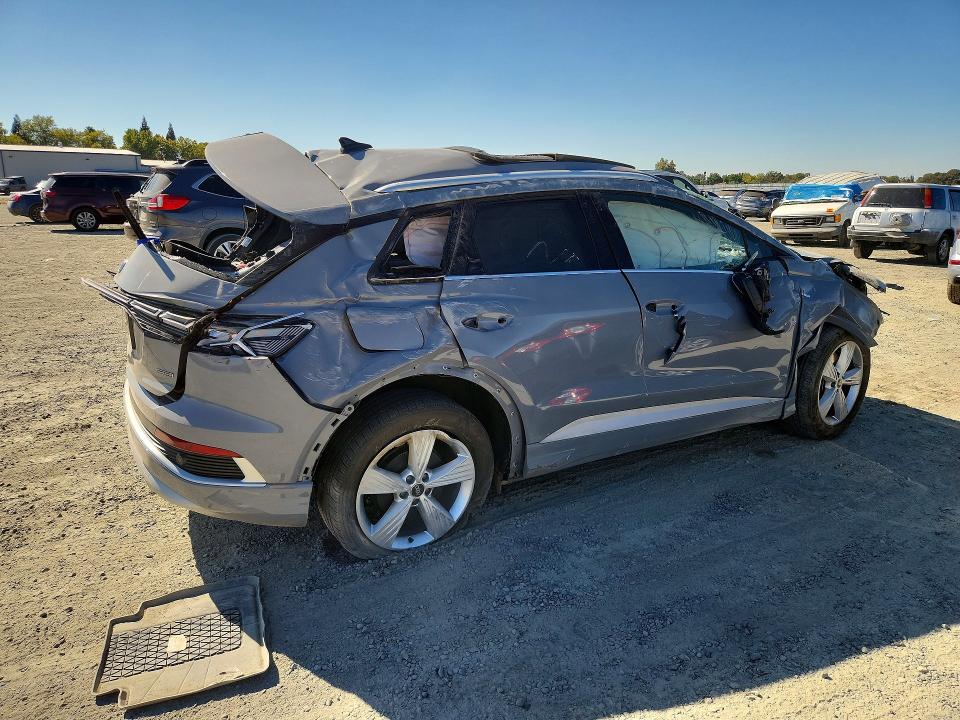 Продажа на аукционе авто 2025 Audi Q4 E-tron, vin: WA1LUBFZ2SP055976, номер лота: 65692936