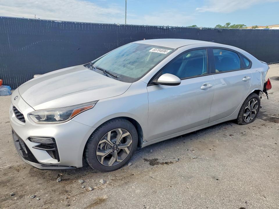 2021 Kia Forte მანქანა იყიდება აუქციონზე, vin: 3KPF24AD2ME292096, აუქციონის ნომერი: 65704696