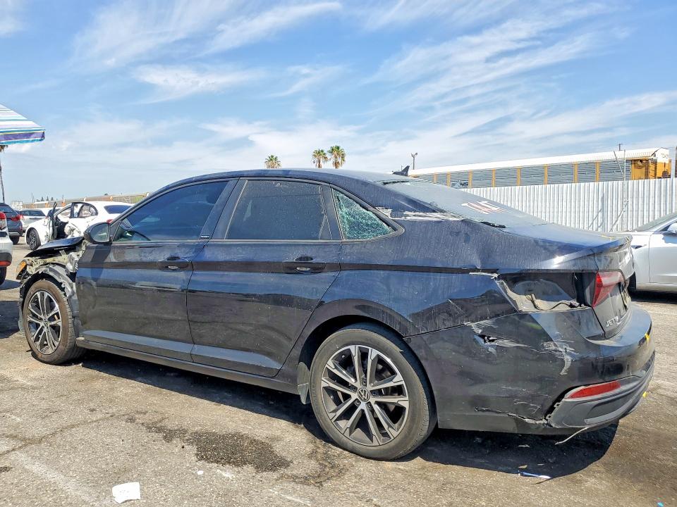 Продажа на аукционе авто 2023 Volkswagen Jetta, vin: 3VWBM7BU3PM026604, номер лота: 66635336