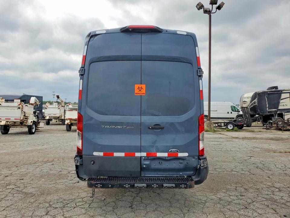 Продажа на аукционе авто 2019 Ford Transit, vin: 1FTYR3XM1KKB89526, номер лота: 64257126