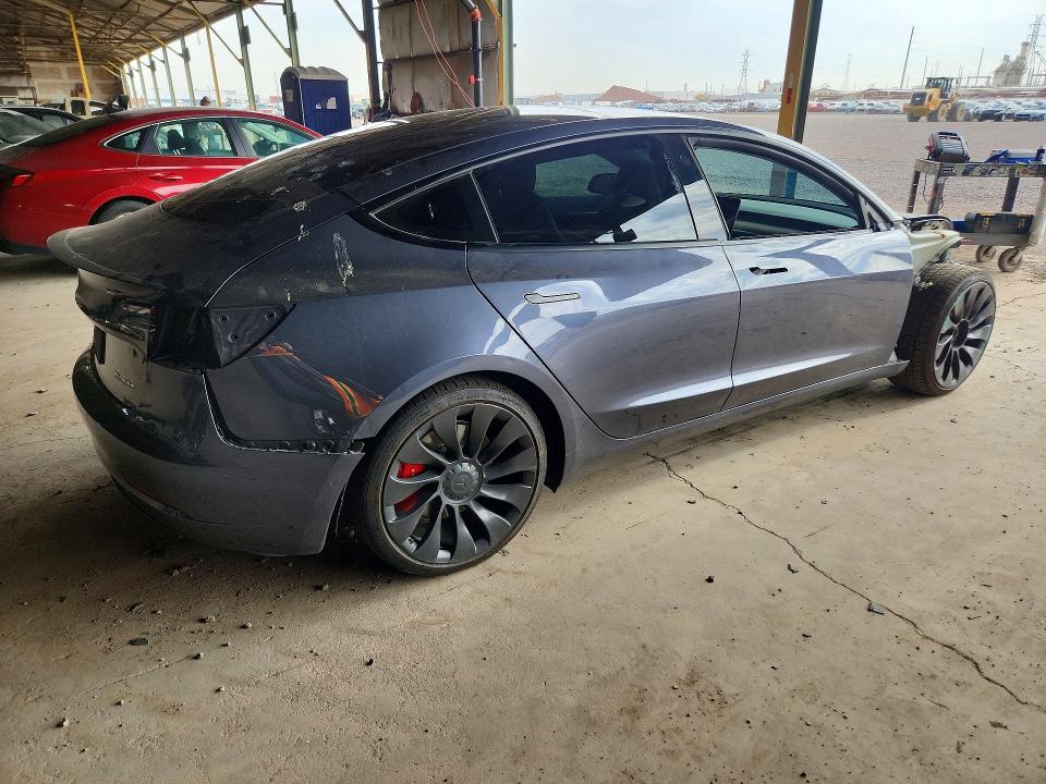 65924936 :رقم المزاد ، 5YJ3E1EC8NF113663 vin ، 2022 Tesla Model 3 مزاد بيع