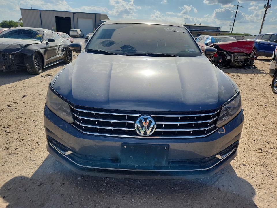 Продажа на аукционе авто 2017 Volkswagen Passat, vin: 1VWAT7A39HC086199, номер лота: 64487186