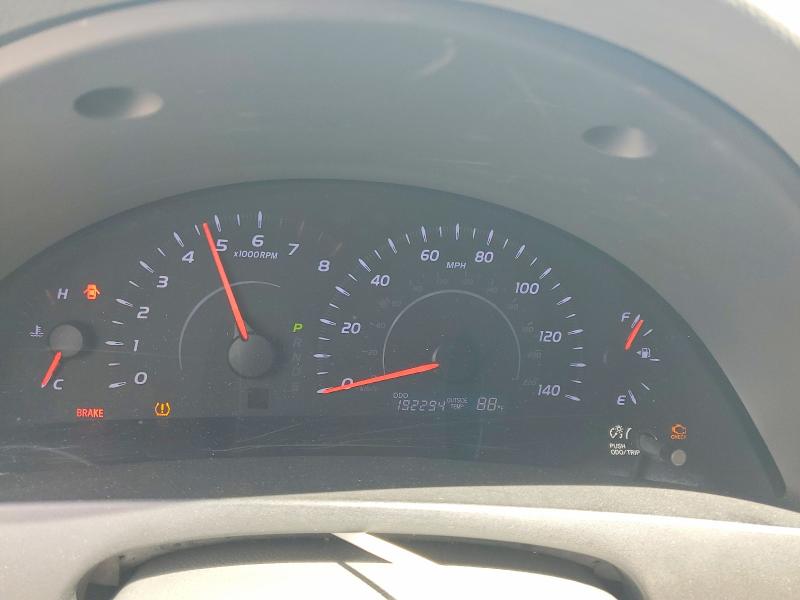 64198806 :رقم المزاد ، 4T1BF3EK0AU537475 vin ، 2010 Toyota Camry مزاد بيع
