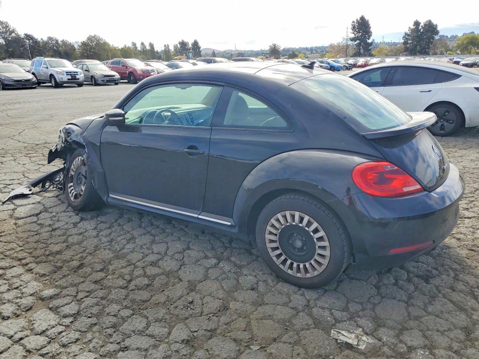 66118416 :رقم المزاد ، 3VWJ17AT5GM615053 vin ، 2016 Volkswagen Beetle مزاد بيع