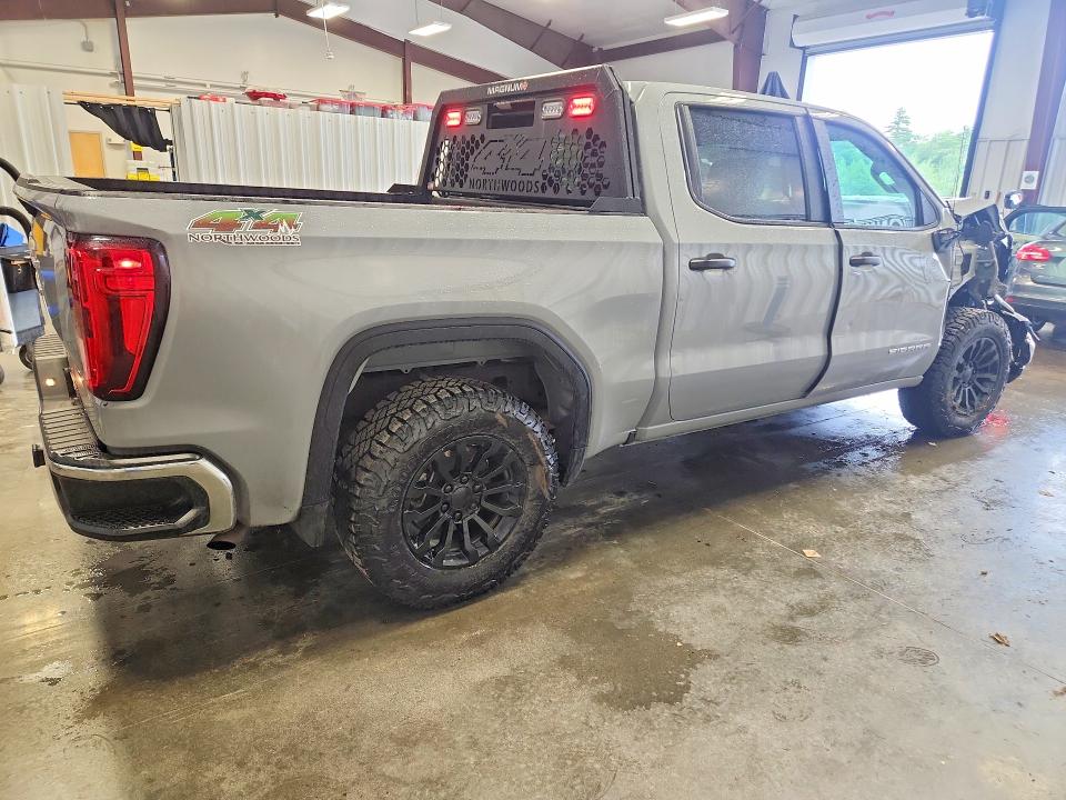 2025 Gmc Sierra მანქანა იყიდება აუქციონზე, vin: 3GTUUAED7SG121226, აუქციონის ნომერი: 63297156