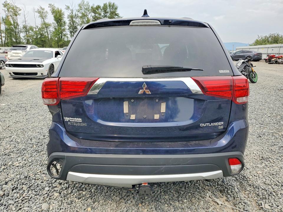 Продажа на аукционе авто 2017 Mitsubishi Outlander, vin: JA4AZ3A3XHZ042813, номер лота: 65806566