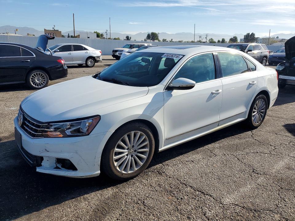 2017 Volkswagen Passat მანქანა იყიდება აუქციონზე, vin: 1VWBT7A34HC010541, აუქციონის ნომერი: 65036316