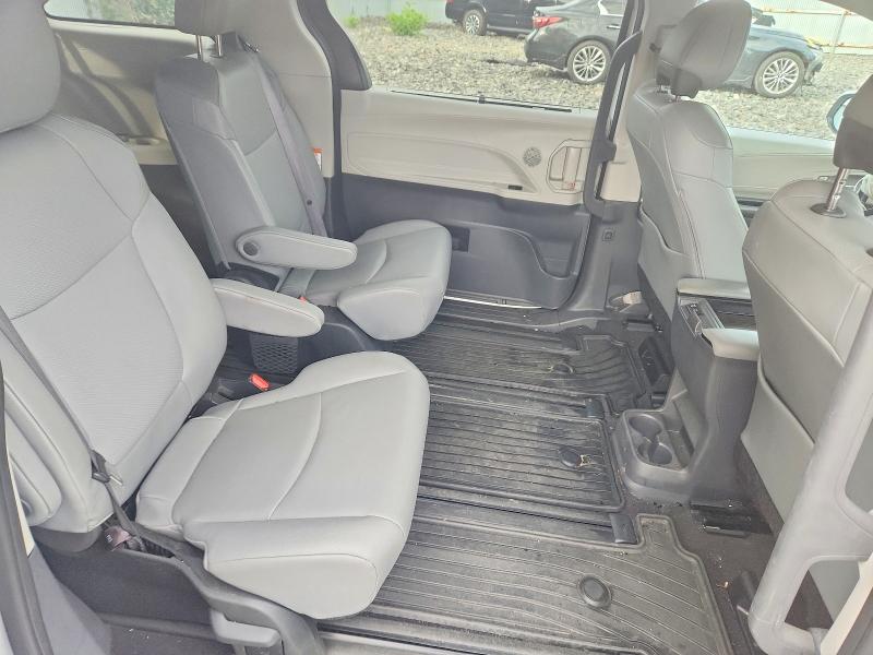 Продаж на аукціоні авто 2024 Toyota Sienna, vin: 5TDYSKFC4RS135101, номер лоту: 67006796