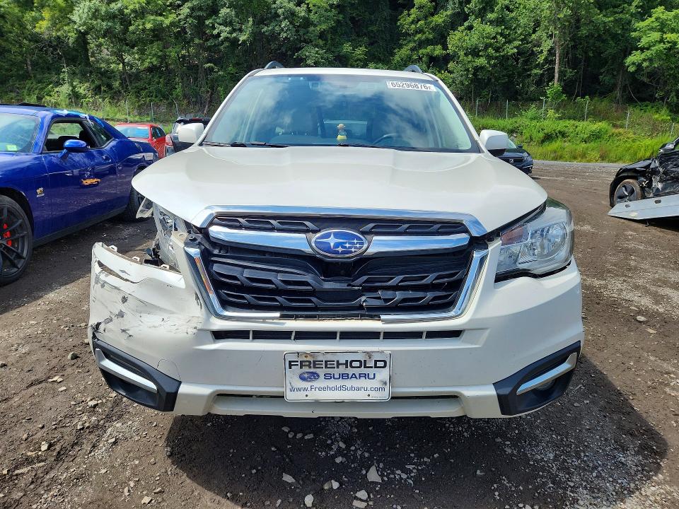 65296876 :رقم المزاد ، JF2SJAGC9JH575116 vin ، 2018 Subaru Forester مزاد بيع