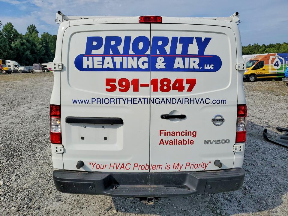 64718106 :رقم المزاد ، 1N6BF0KMXKN810472 vin ، 2019 Nissan Nv مزاد بيع