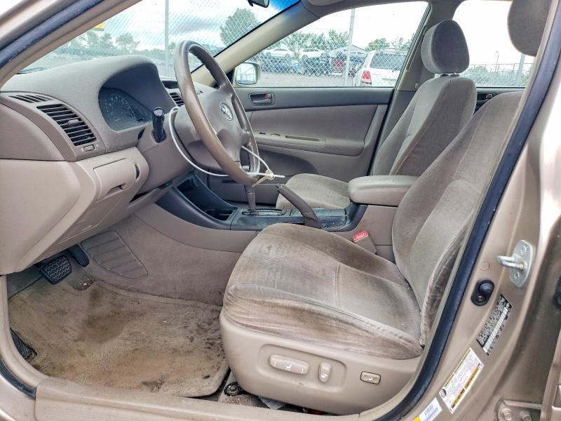 2004 Toyota Camry მანქანა იყიდება აუქციონზე, vin: JTDBE32KX40261913, აუქციონის ნომერი: 65179926