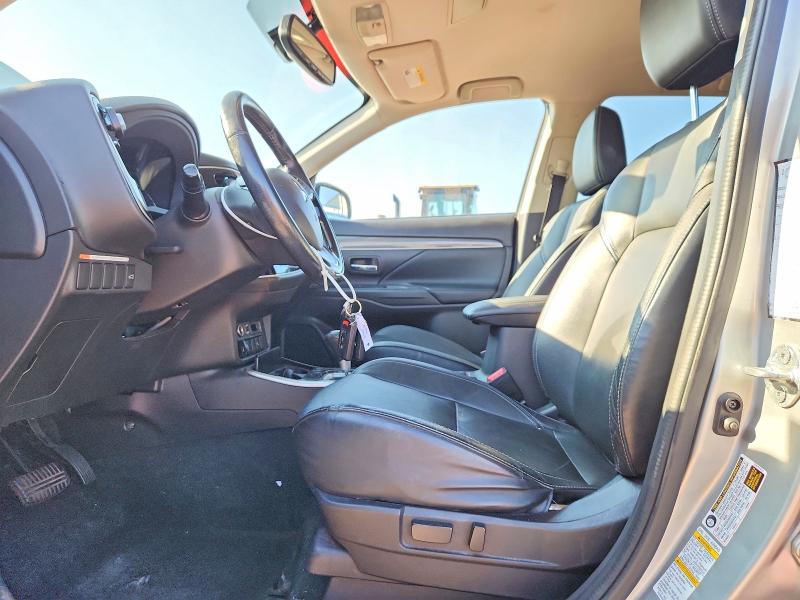 66004736 :رقم المزاد ، JA4AZ3A34KZ018465 vin ، 2019 Mitsubishi Outlander مزاد بيع