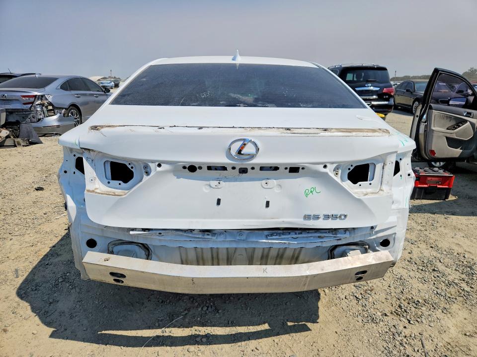 63699626 :رقم المزاد ، JTHBK1GG3F2168724 vin ، 2015 Lexus Es مزاد بيع