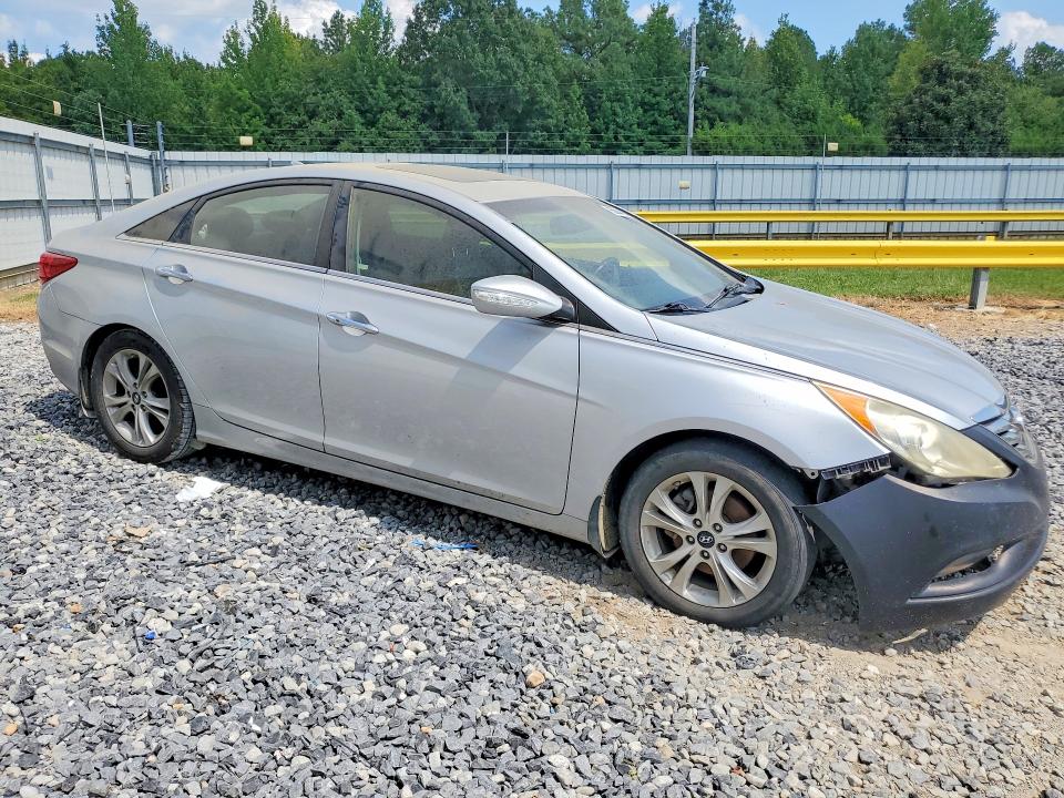 65604416 :رقم المزاد ، 5NPEC4AC1DH512811 vin ، 2013 Hyundai Sonata مزاد بيع