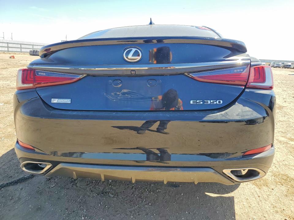 65719326 :رقم المزاد ، 58AGZ1B19LU070582 vin ، 2020 Lexus Es مزاد بيع