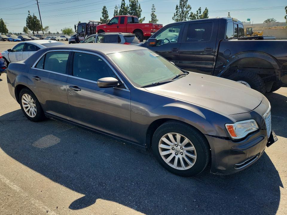 Продажа на аукционе авто 2013 Chrysler 300, vin: 2C3CCAAG3DH561241, номер лота: 66390676