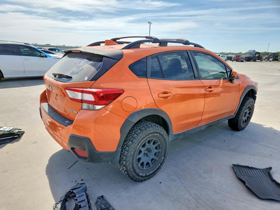 65541776 :رقم المزاد ، JF2GTABC9JG321404 vin ، 2018 Subaru Crosstrek مزاد بيع