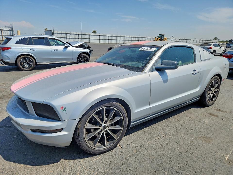 Продажа на аукционе авто 2007 Ford Mustang, vin: 1ZVFT80N775279257, номер лота: 64102166