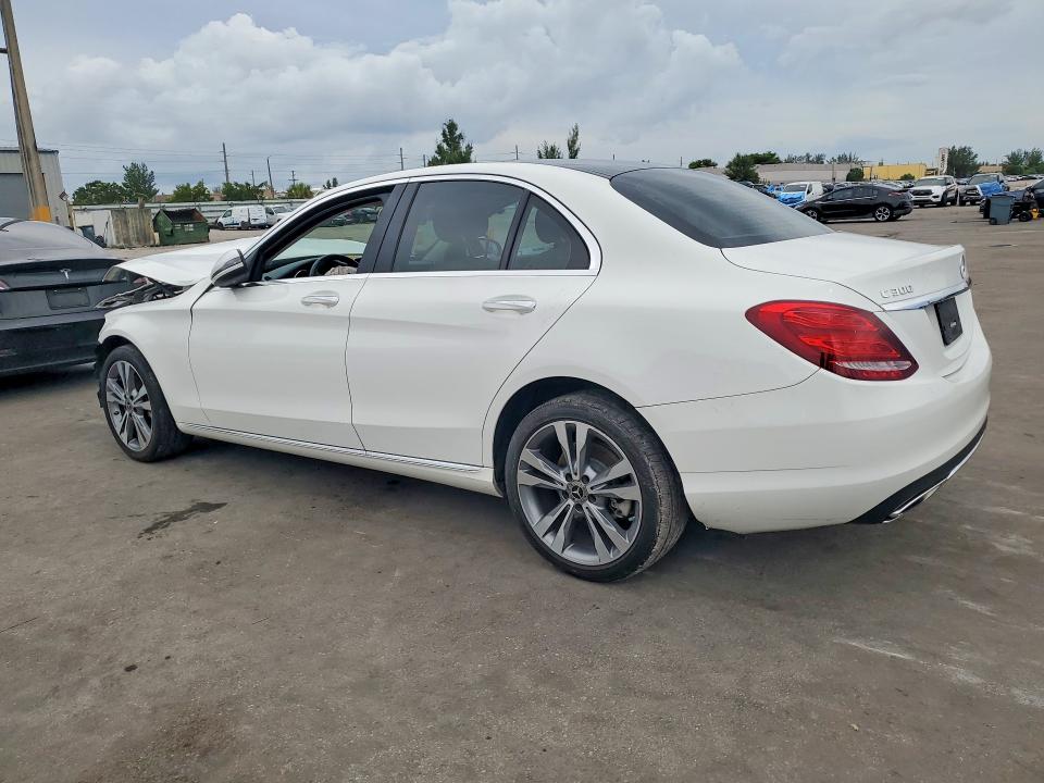 2018 Mercedes-benz C მანქანა იყიდება აუქციონზე, vin: WDDWF4KB9JR323495, აუქციონის ნომერი: 63810766