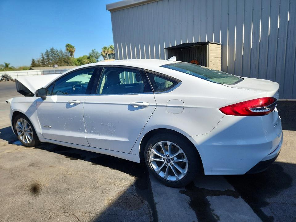 Продажа на аукционе авто 2019 Ford Fusion, vin: 3FA6P0LU3KR207771, номер лота: 62545196