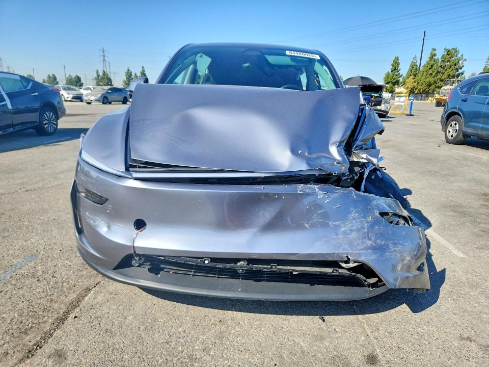 64480026 :رقم المزاد ، 7SAYGDEE3TF418507 vin ، 2026 Tesla Model Y مزاد بيع