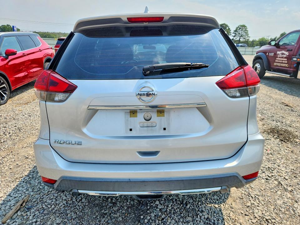 2018 Nissan Rogue მანქანა იყიდება აუქციონზე, vin: KNMAT2MTXJP555347, აუქციონის ნომერი: 66402146