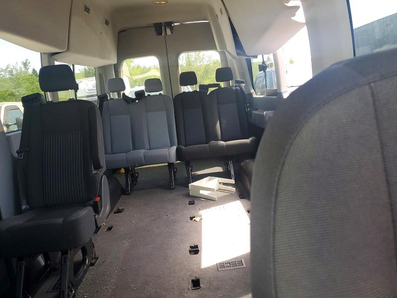 66471206 :رقم المزاد ، 1FBVU4XG2HKB27468 vin ، 2017 Ford Transit مزاد بيع