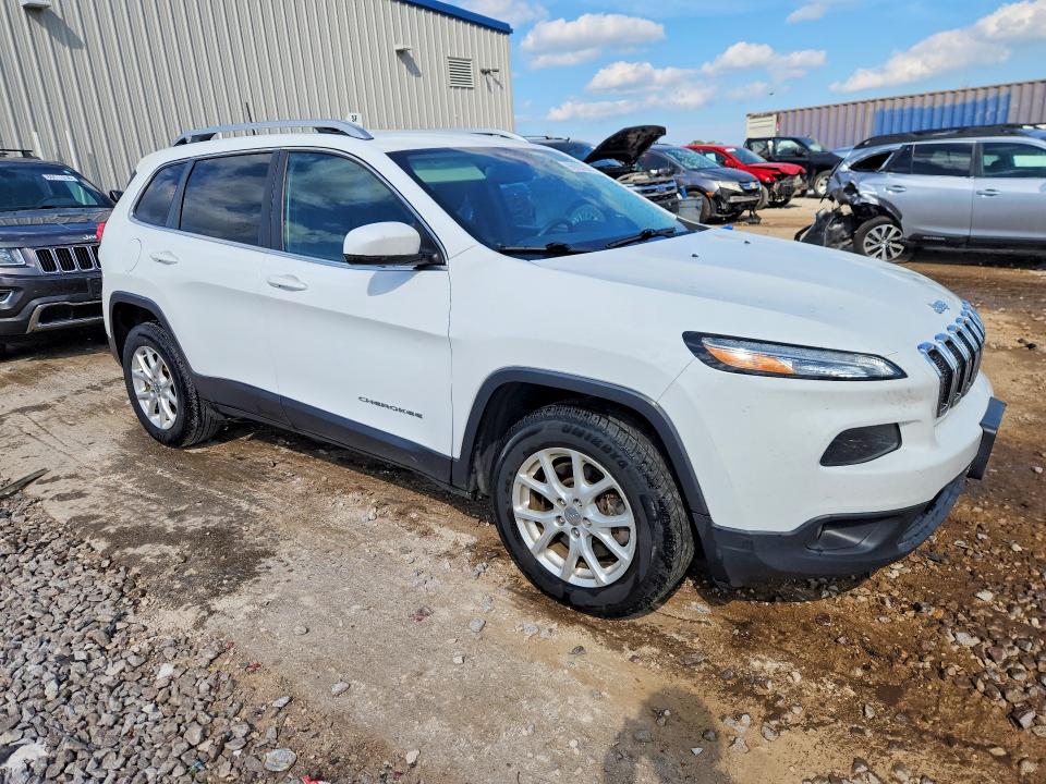 66003296 :رقم المزاد ، 1C4PJMCB6HW555852 vin ، 2017 Jeep Cherokee مزاد بيع
