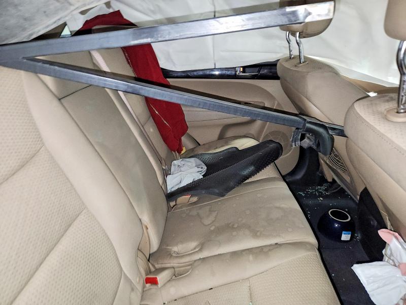 63921936 :رقم المزاد ، 5XYKTDA21BG046022 vin ، 2011 Kia Sorento مزاد بيع