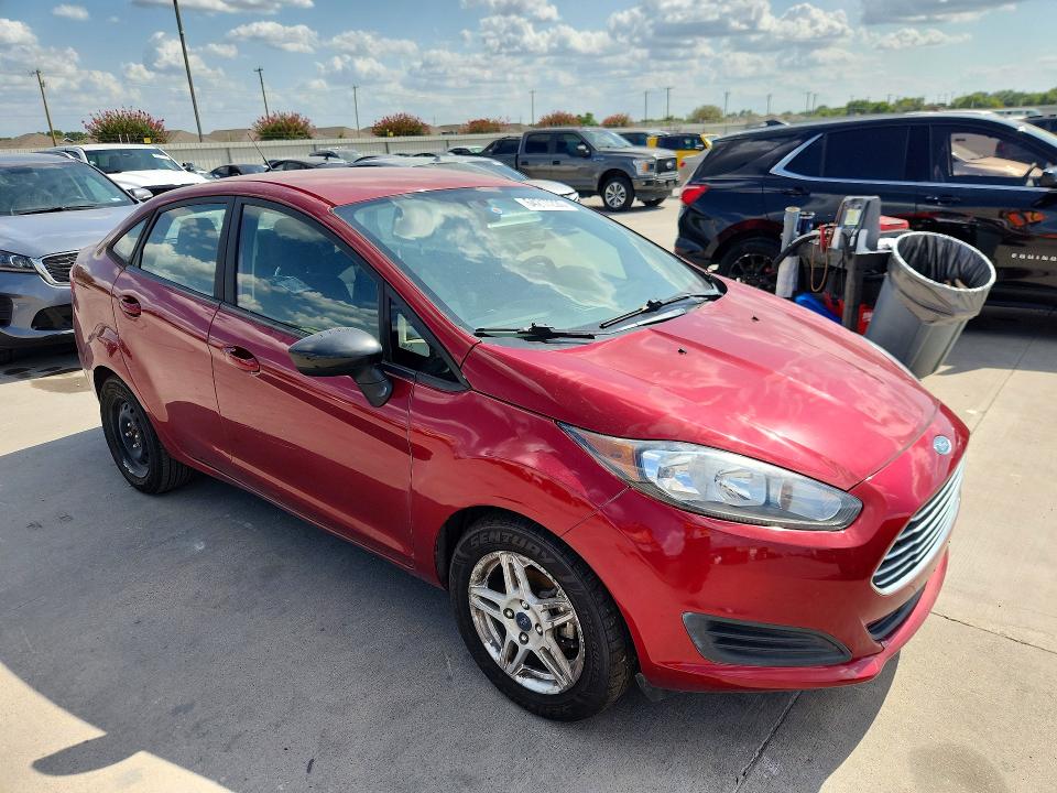 64217226 :رقم المزاد ، 3FADP4BJ3HM163718 vin ، 2017 Ford Fiesta مزاد بيع