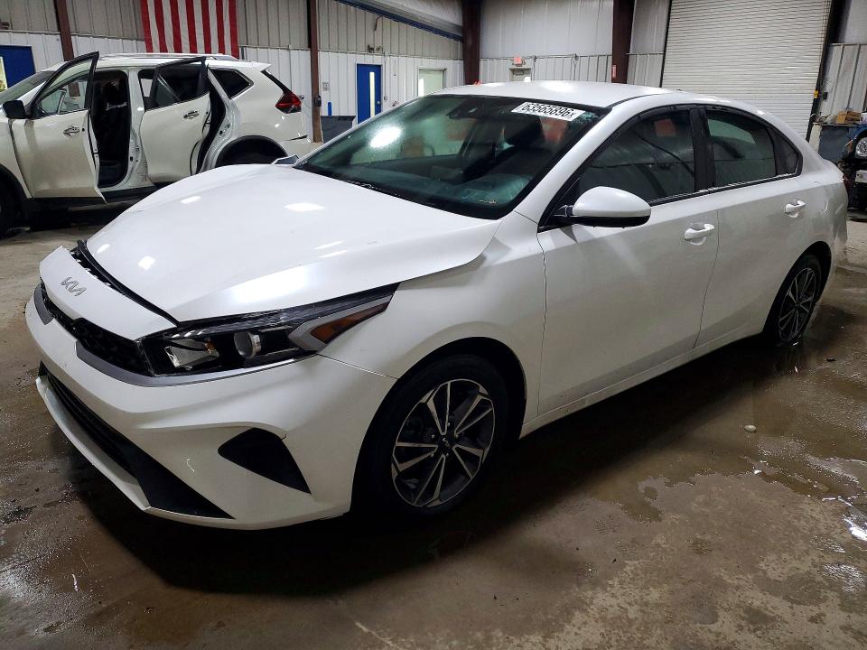 63565896 :رقم المزاد ، 3KPF24ADXRE835573 vin ، 2024 Kia Forte مزاد بيع