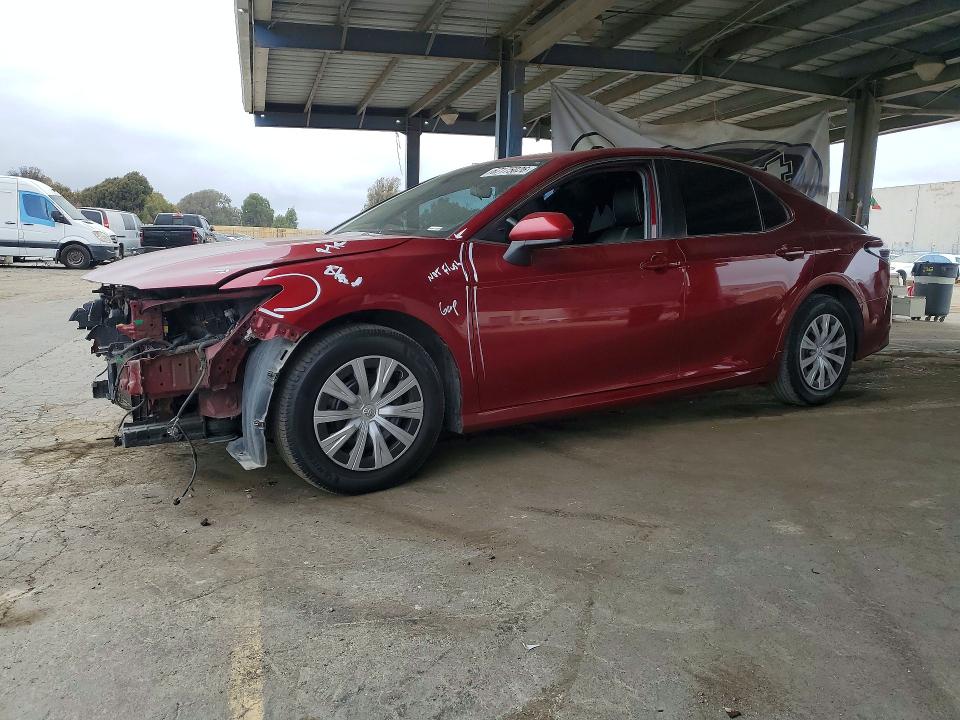 Продажа на аукционе авто 2022 Toyota Camry, vin: 4T1C31AK3NU570421, номер лота: 67175026