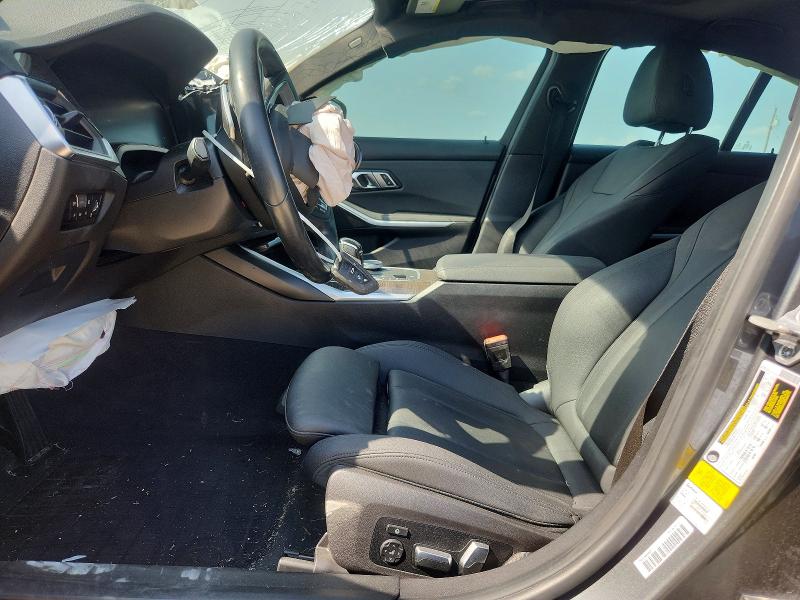 61647466 :رقم المزاد ، 3MW5R1J01L8B20185 vin ، 2020 Bmw 330i مزاد بيع