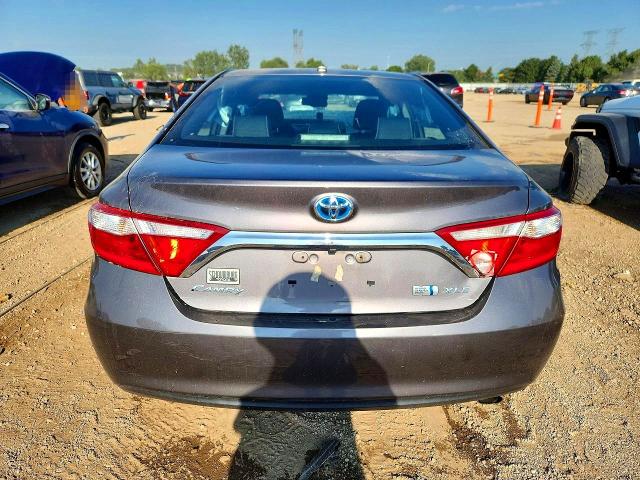 2015 Toyota Camry Hybrid მანქანა იყიდება აუქციონზე, vin: 4T1BD1FKXFU163733, აუქციონის ნომერი: 66596766