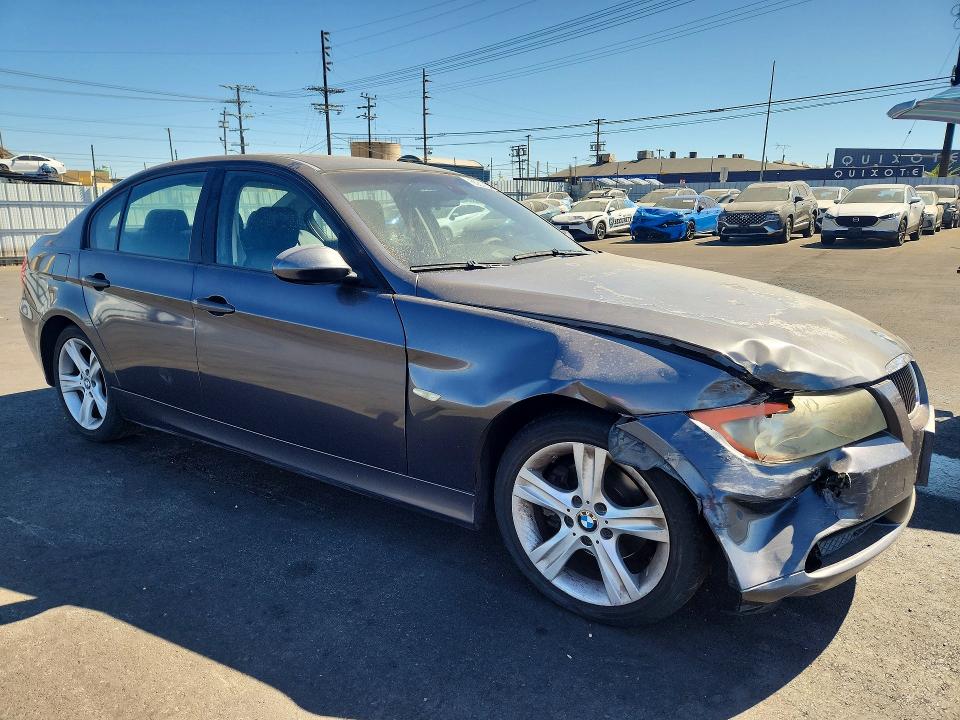 65817846 :رقم المزاد ، WBAVB13586KX40631 vin ، 2006 Bmw 325 مزاد بيع