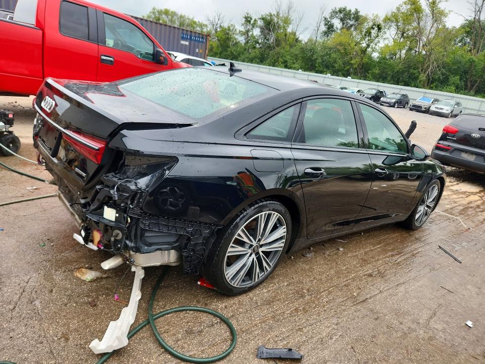 Продажа на аукционе авто 2021 Audi A6, vin: WAUE8AF21MN028604, номер лота: 64549736