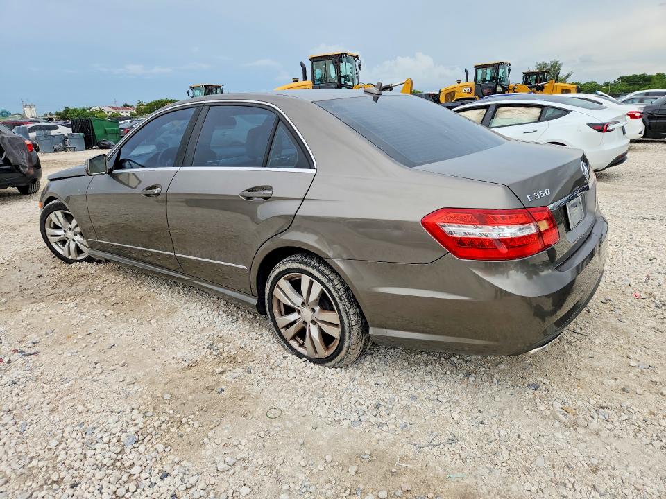 2011 Mercedes-benz E მანქანა იყიდება აუქციონზე, vin: WDDHF5GB5BA410785, აუქციონის ნომერი: 64054546