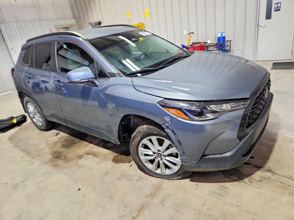 57321386 :رقم المزاد ، 7MUCAABG0PV046192 vin ، 2023 Toyota Corolla Cross مزاد بيع